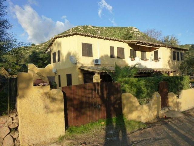 Casa Vacanza In Sardegna Wi-Fi Free Torre delle Stelle Extérieur photo